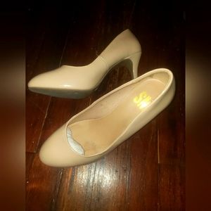 SM Round Toe Nude Heels